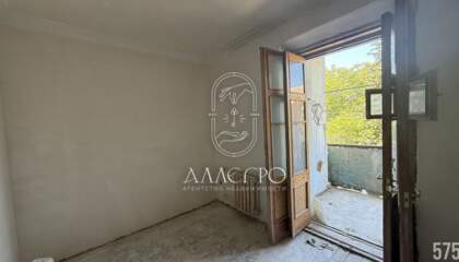 2-к квартира, 45 м², 2/4 эт.