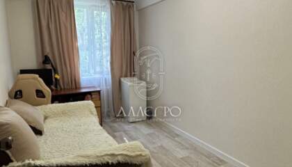 Комната, (всего 2 ком.), 44 м², 1/6 эт.