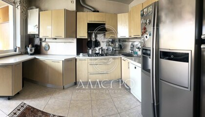 6-к квартира, 148 м², 4/5 эт.