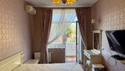 2-к квартира, 75 м², 1/3 эт.