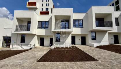 2-к квартира, 75 м², 2/2 эт.