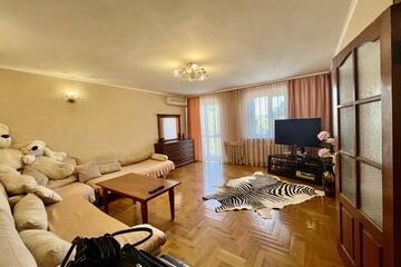 2-к квартира, 54 м², 2/3 эт.